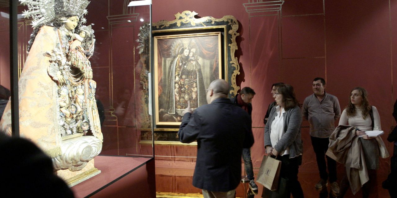  El Museo Mariano y parroquias de la diócesis ceden piezas a la exposición “Mare dels Desemparats” inaugurada en el MuVIM