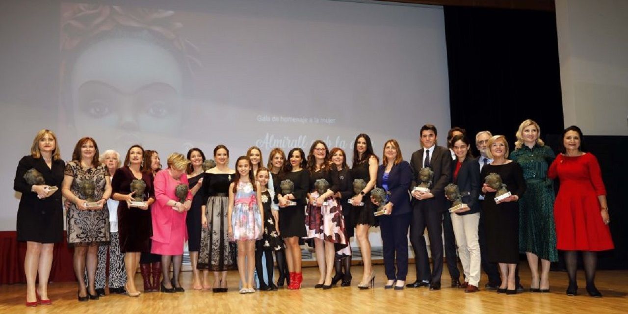  Almirante Cadarso-Conde Altea celebra la gala “Votes for Women” premiando a 12 mujeres