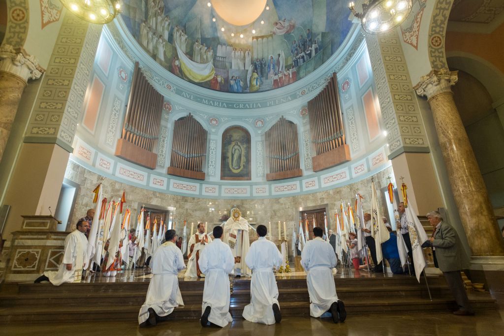  EL SEMINARIO MAYOR ACOGE UNA VIGILIA POR LAS VOCACIONES SACERDOTALES