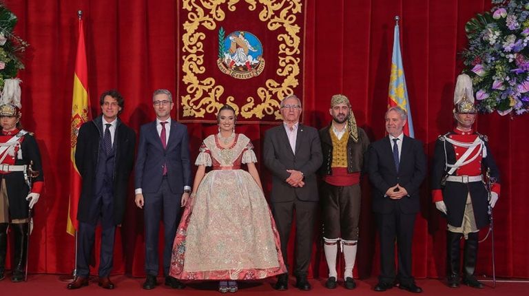 La Fallera Mayor de Valencia,  Consuelo Llobell Frasquet, ha sido exaltada en el Palacio de Congresos