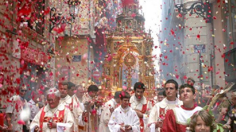 EL AYUNTAMIENTO REFUERZA LA PROMOCIÓN DEL CORPUS CON MÚSICA, CHARLAS Y ACTIVIDADES EN LA SEMANA PREVIA A LA FESTA GROSSA