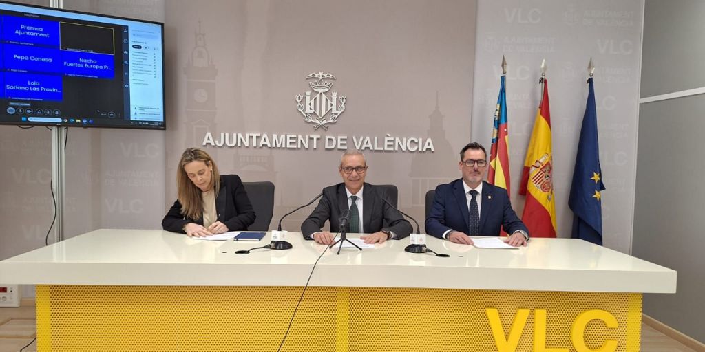  El concejal de Fallas y la fallera mayor de València asistirán al 25 aniversario de las fallas de San Antoni de Portmany (Ibiza) y al disparo de una mascletà frente al mar 