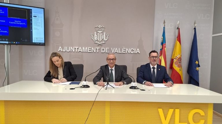 El concejal de Fallas y la fallera mayor de València asistirán al 25 aniversario de las fallas de San Antoni de Portmany (Ibiza) y al disparo de una mascletà frente al mar 