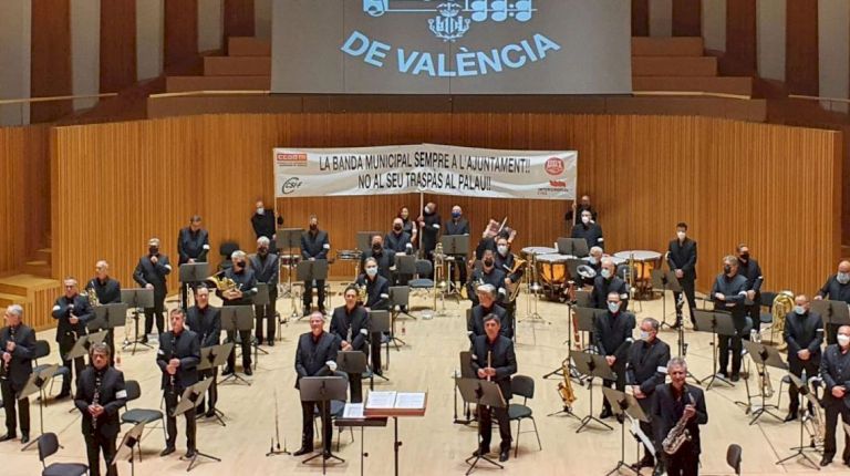 La Banda Municipal de València rinde homenaje a Nino Bravo en el 50 aniversario de su muerte 