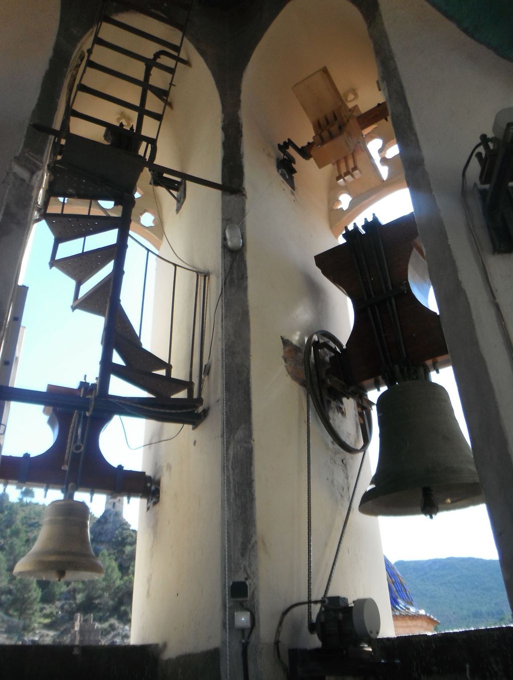  Campaneros de Moixent organizan visitas guiadas para mostrar los toques y características de las campanas de la parroquia