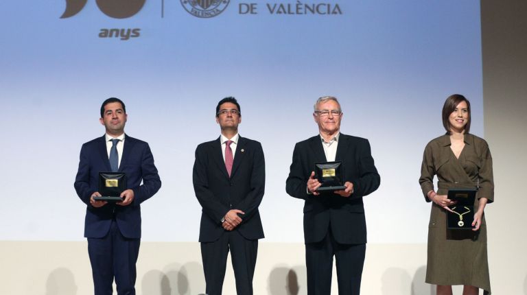 VALÈNCIA RECIBE LA MEDALLA DE LA UNIVERSITAT POLITÈCNICA DE VALÈNCIA