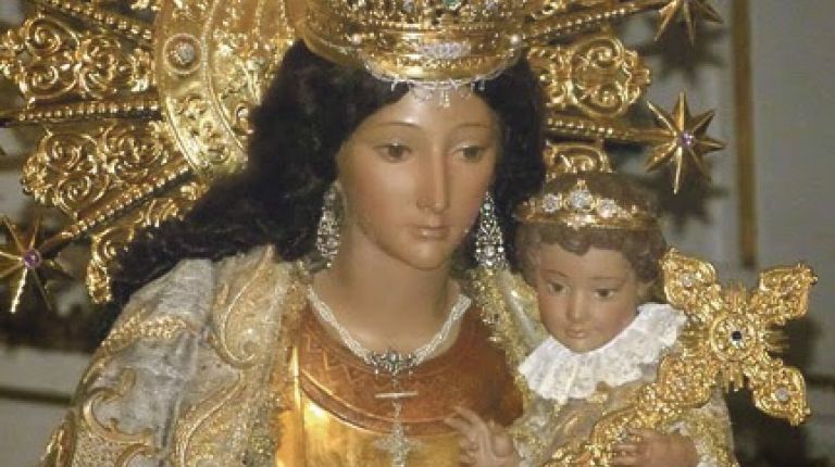 La imagen peregrina de la Mare de Déu visita las parroquias Sagrada Familia y Nuestra Señora de los Dolores de Valencia
