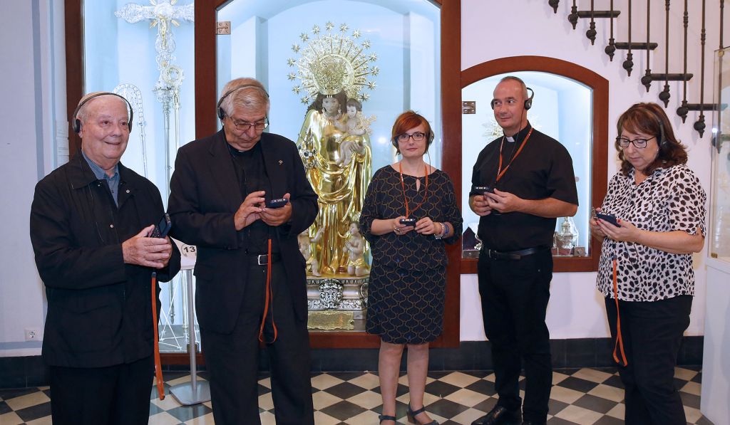  La Basílica de la Virgen presenta un nuevo sistema de audio guías para su Museo Mariano en seis idiomas, con dramatizaciones y música de la Escolanía