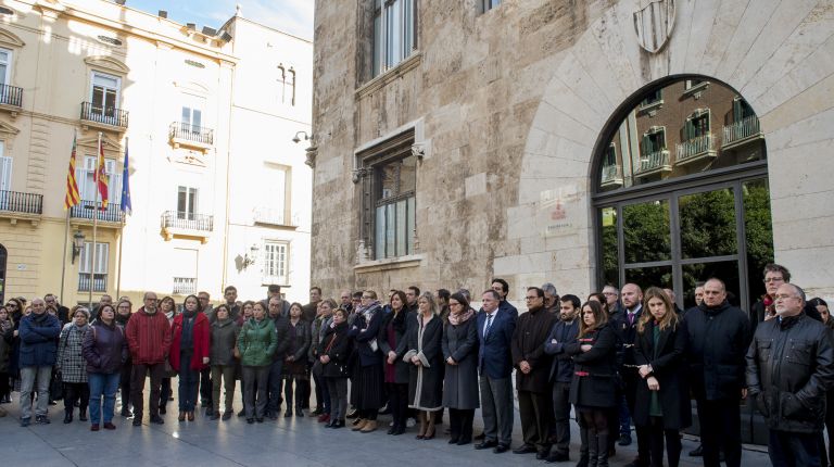 La Diputació se suma a los tres minutos de silencio por la última víctima de violencia de género