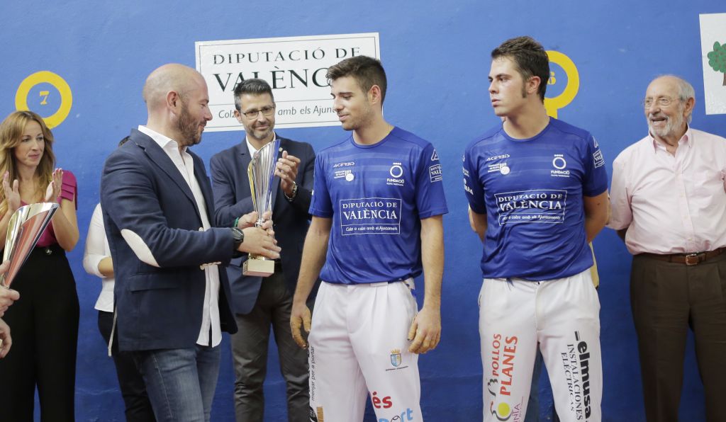  De la Vega y Carlos se proclaman campeones del Trofeo Diputació de València de Frontón