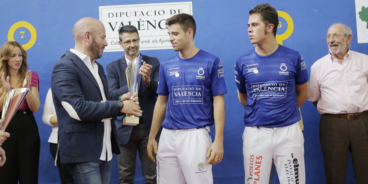  De la Vega y Carlos se proclaman campeones del Trofeo Diputació de València de Frontón