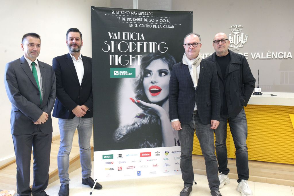  VALÈNCIA COMIENZA LA CAMPAÑA DE COMPRAS DE NAVIDAD EN EL COMERCIO LOCAL CON LA «SHOPENING NIGHT» 