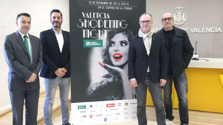 VALÈNCIA COMIENZA LA CAMPAÑA DE COMPRAS DE NAVIDAD EN EL COMERCIO LOCAL CON LA «SHOPENING NIGHT» 