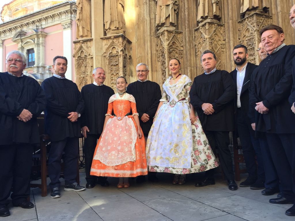   El AYUNTAMIENTO CELEBRA, CON MOTIVO DEL PRIMER ANIVERSARIO DE LA DECLARACIÓN DE LAS FALLAS COMO PATRIMONIO INMATERIAL DE LA HUMANIDAD, SU HERMANAMIENTO CON EL TRIBUNAL DE LAS AGUAS 