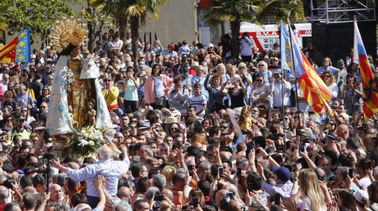 FOTOGRAFÍAS DEL TRASLADO DE LA VIRGEN DE LOS DESAMPARADOS