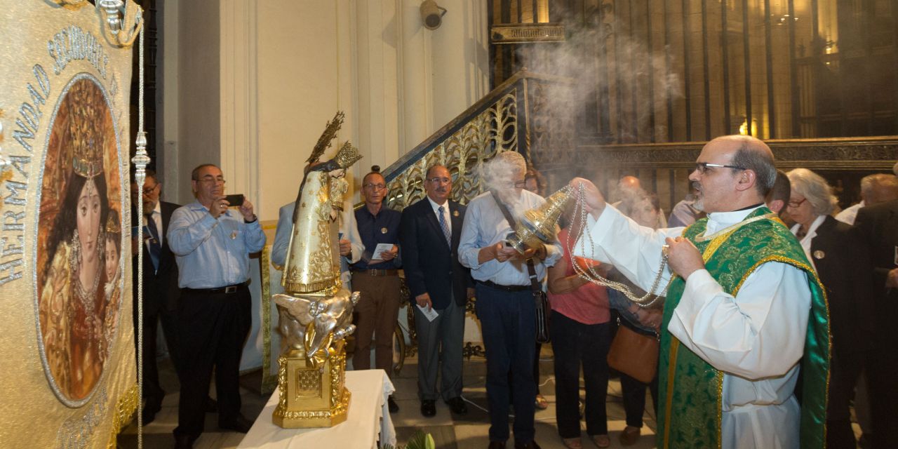  Murcia conmemora el 60 aniversario de la riada de Valencia ante la Virgen de la Fuensanta