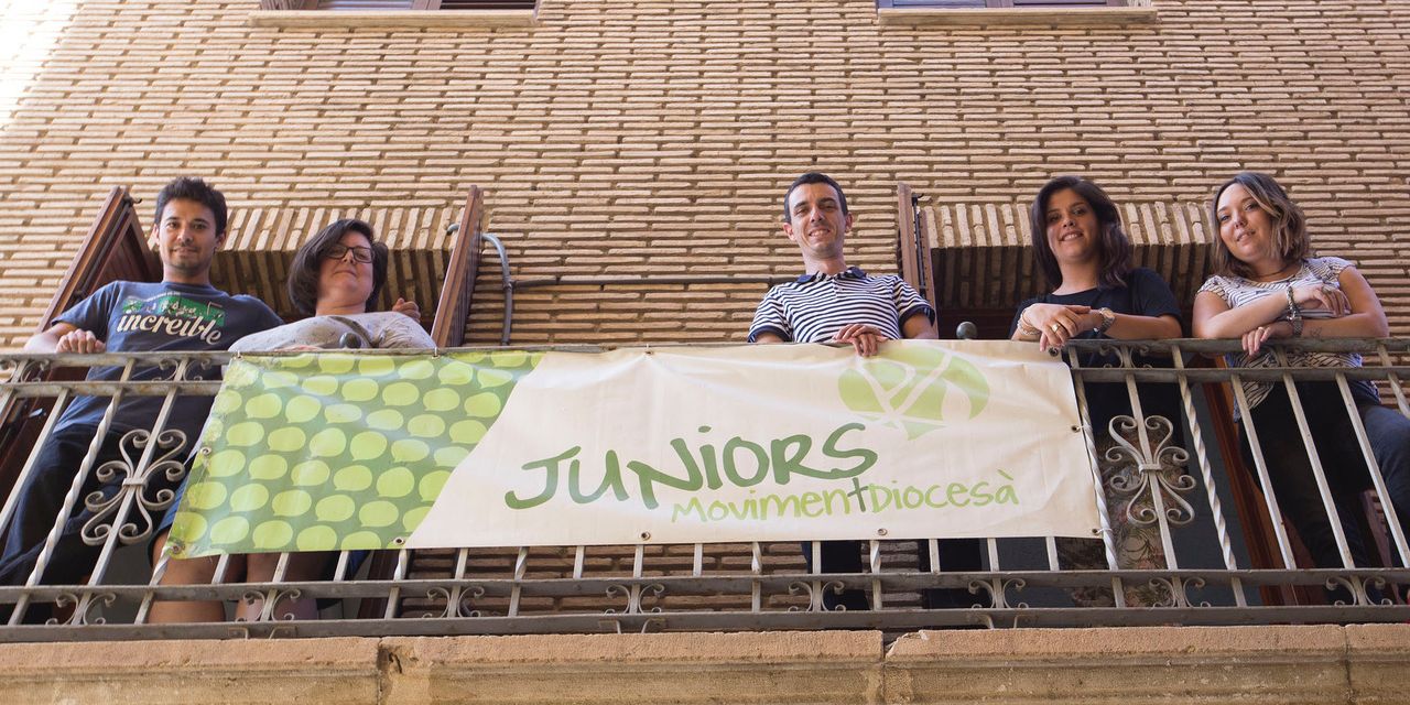  El movimiento diocesano Juniors abre al público su nueva sede, junto a la iglesia de la Compañía de Jesús