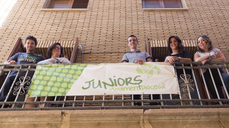 El movimiento diocesano Juniors abre al público su nueva sede, junto a la iglesia de la Compañía de Jesús