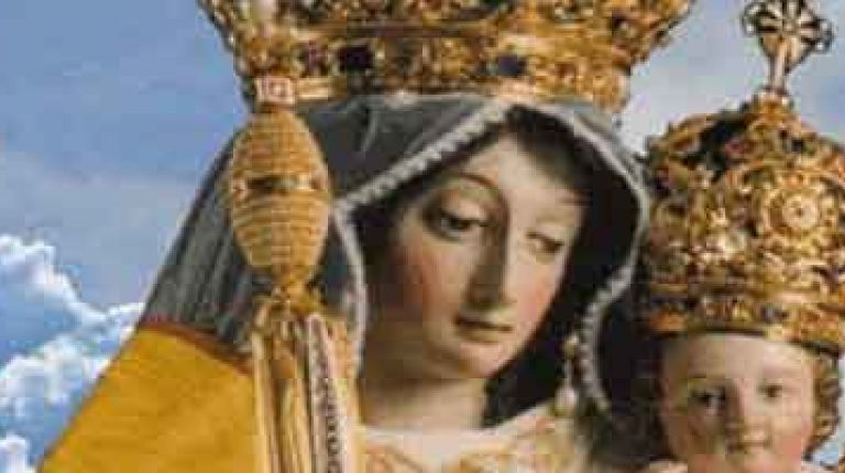 Cientos de ecuatorianos en Valencia honran a su patrona, la Virgen del Quinche, con misas, bendición de niños y coches y procesiones