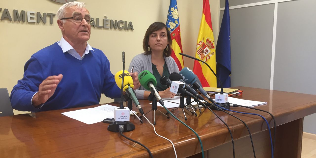  RIBÓ Y LOZANO PRESENTAN LA MOCIÓN POR LA CONVIVENCIA LIBRE DE VIOLENCIA Y ANUNCIAN LA APERTURA DE UNA OFICINA DE ATENCIÓN A LOS DELITOS DE ODIO 