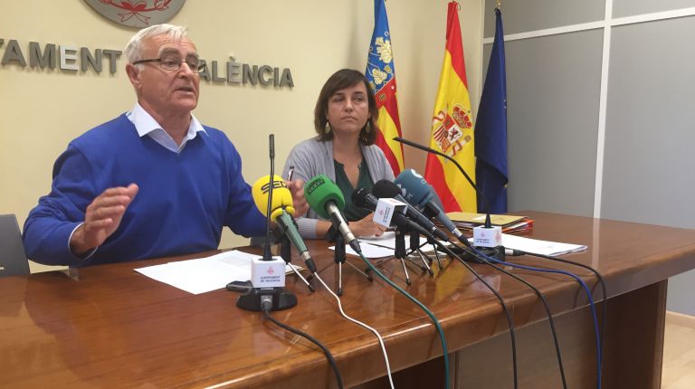 RIBÓ Y LOZANO PRESENTAN LA MOCIÓN POR LA CONVIVENCIA LIBRE DE VIOLENCIA Y ANUNCIAN LA APERTURA DE UNA OFICINA DE ATENCIÓN A LOS DELITOS DE ODIO 