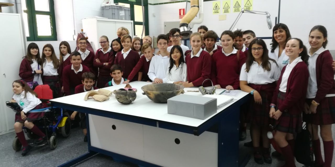  El Museu Valencià de Prehistòria celebra la Semana de la Ciencia con visitas guiadas a su laboratorio de restauración  