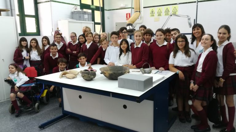 El Museu Valencià de Prehistòria celebra la Semana de la Ciencia con visitas guiadas a su laboratorio de restauración  