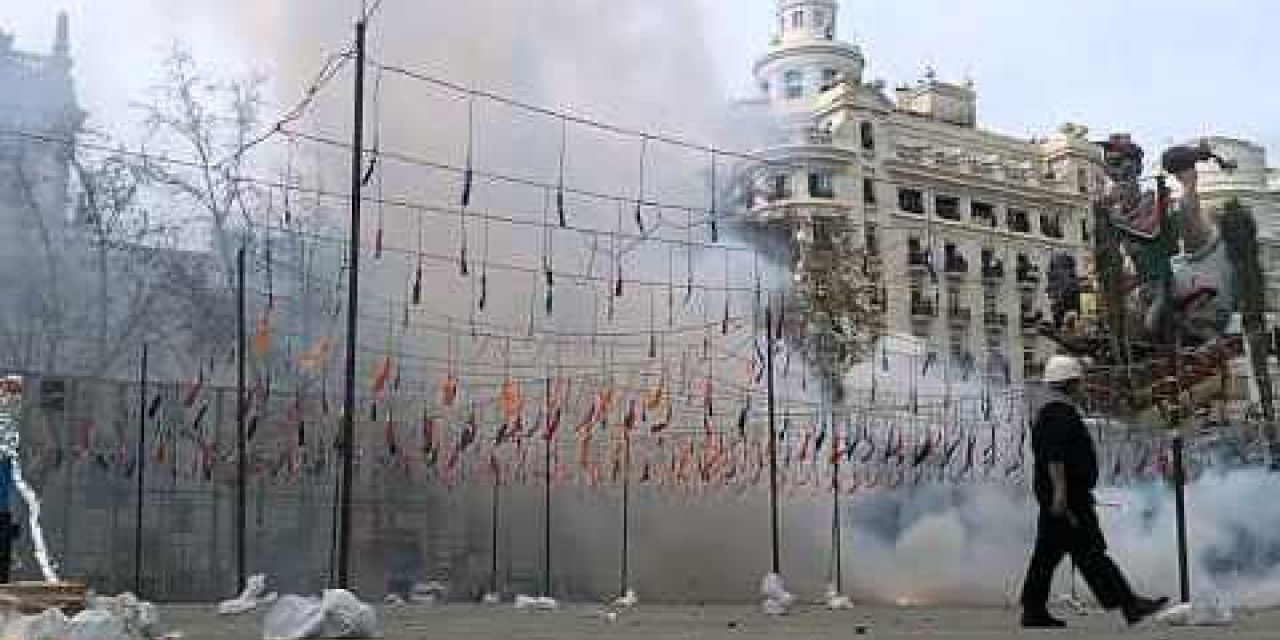  Mascletá en la Plaza del Ayuntamiento y Castillo en la Alameda, el sábado 16 de marzo