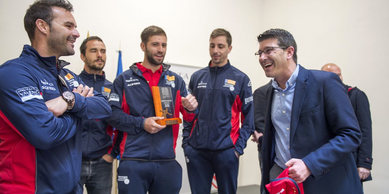  Rodríguez a los campeones del mundo de pilota: “La Diputació os seguirá apoyando porque sois un orgullo para València”