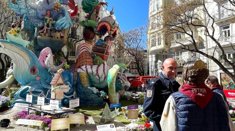 València ‘Emprender con Arte’ inyecta casi 300.000 euros para impulsar a los artistas falleros