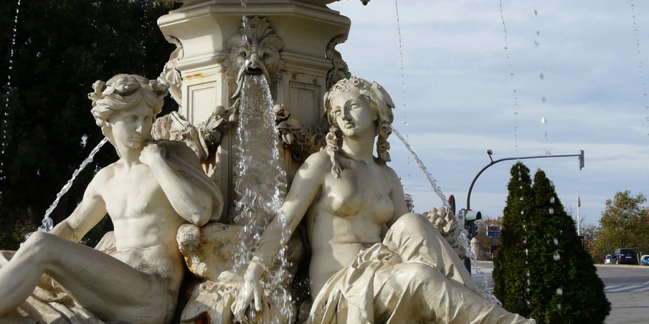  LAS FUENTES DE LA ALAMEDA RECUPERAN EL COLOR BLANCO 