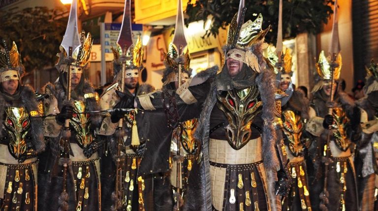 Alicante celebrará el 2 agosto un desfile de todos los Moros y Cristianos