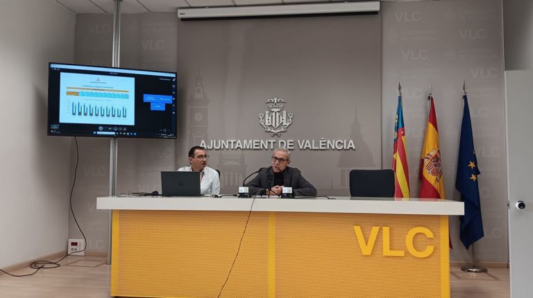 Se bate un nuevo récord con más de 20.600 participantes en el sorteo para ver una mascletá desde el balcón del Ayuntamiento 