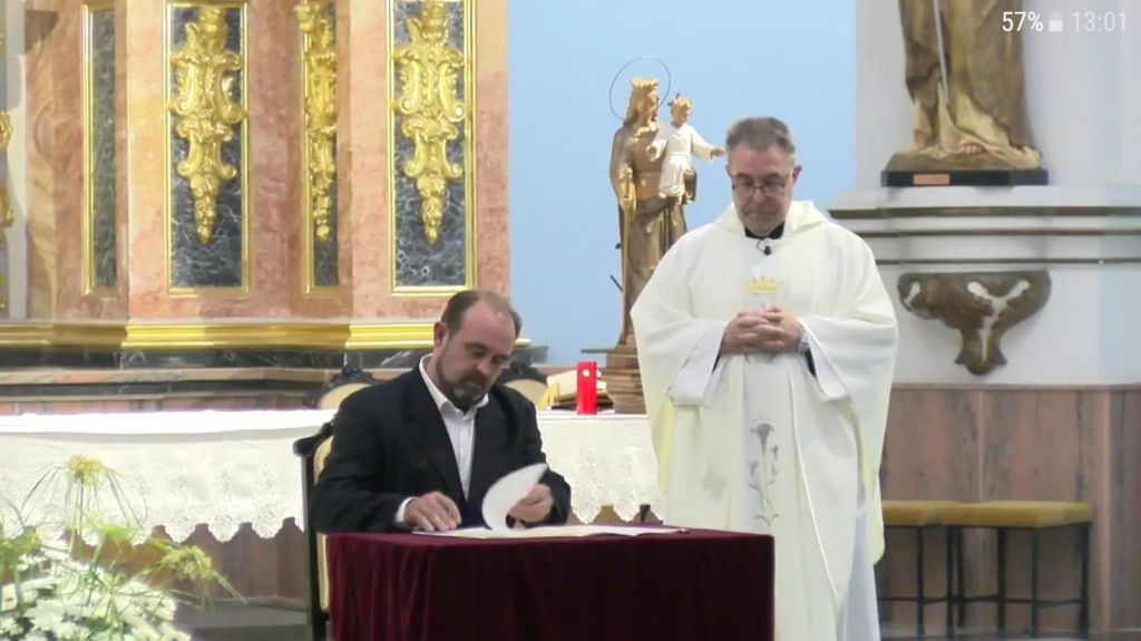  El Ayuntamiento cede a la Iglesia alteana una talla de madera maciza de la Virgen del Consuelo, patrona del municipio