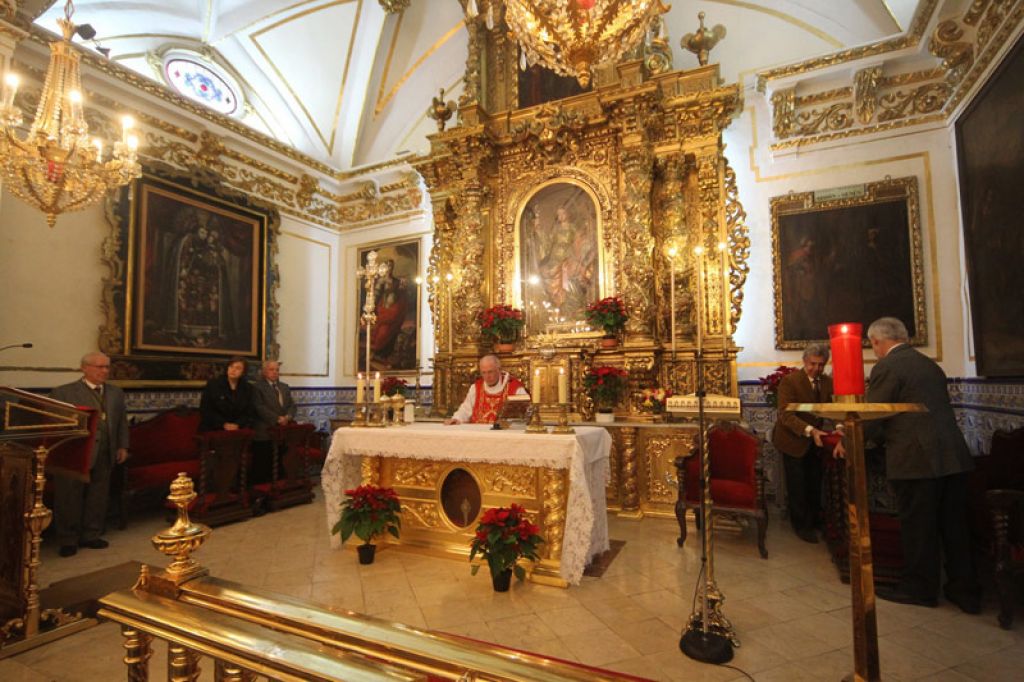  Miles de devotos honran este miércoles a Santa Lucía en su ermita de Valencia tras la “tabalá” con dolçainers y muixeranga de hoy