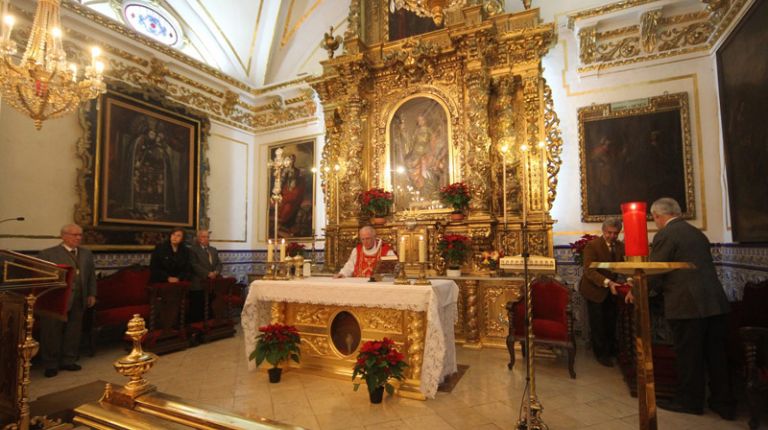 Miles de devotos honran este miércoles a Santa Lucía en su ermita de Valencia tras la “tabalá” con dolçainers y muixeranga de hoy