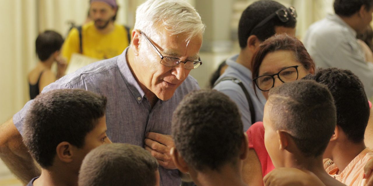  EL ALCALDE ANUNCIA EL HERMANAMIENTO CON UNA CIUDAD DEL SÁHARA EN LA RECEPCIÓN A LOS NIÑOS Y NIÑAS SAHARAUIS DEL PROGRAMA “VACANCES EN PAU” 