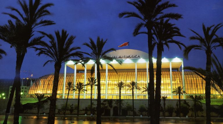 Valencia, el tercer destino urbano nacional más visitado en 2017   