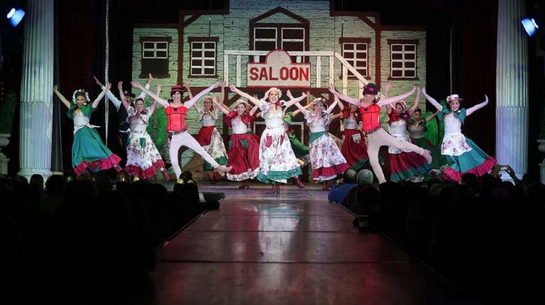 La Falla Islas Canarias-Trafalgar conquista el XXXIII Concurso de Playbacks