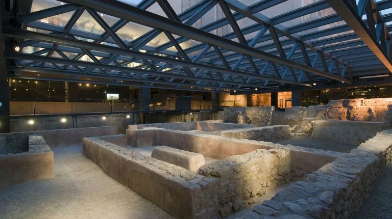 El Ayuntamiento presenta el plan integral para remodelar y adecuar el Museo Arqueológico de La Almoina