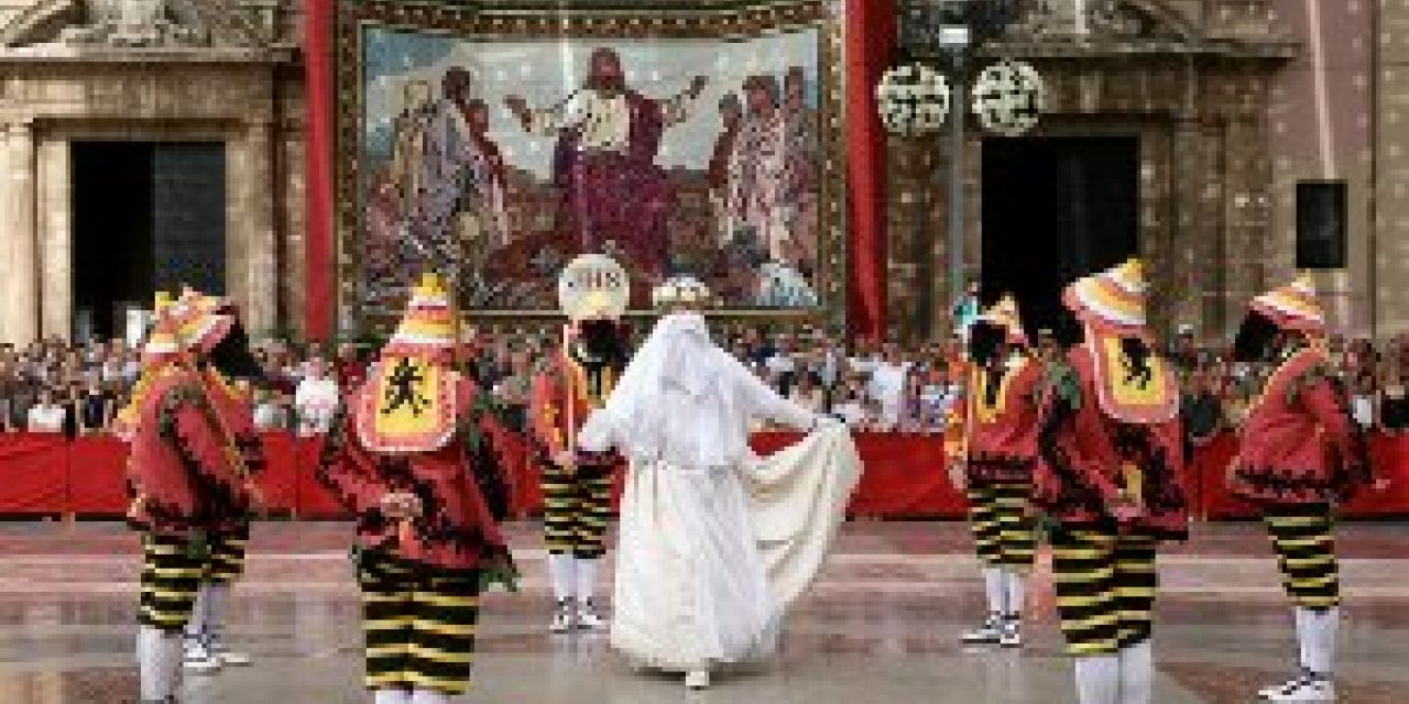  Valencia conmemora este domingo el Corpus Christi con misas solemnes,  procesiones eucarísticas y volteos de campanas