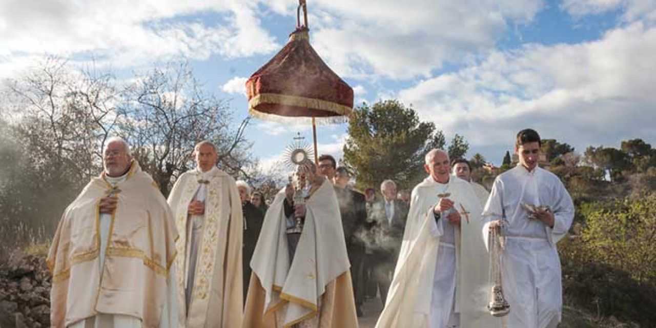  Llutxent conmemora mañana la fiesta del “Misterio de los Corporales” del siglo XIII con peregrinos llegados también de Zaragoza y Cuenca